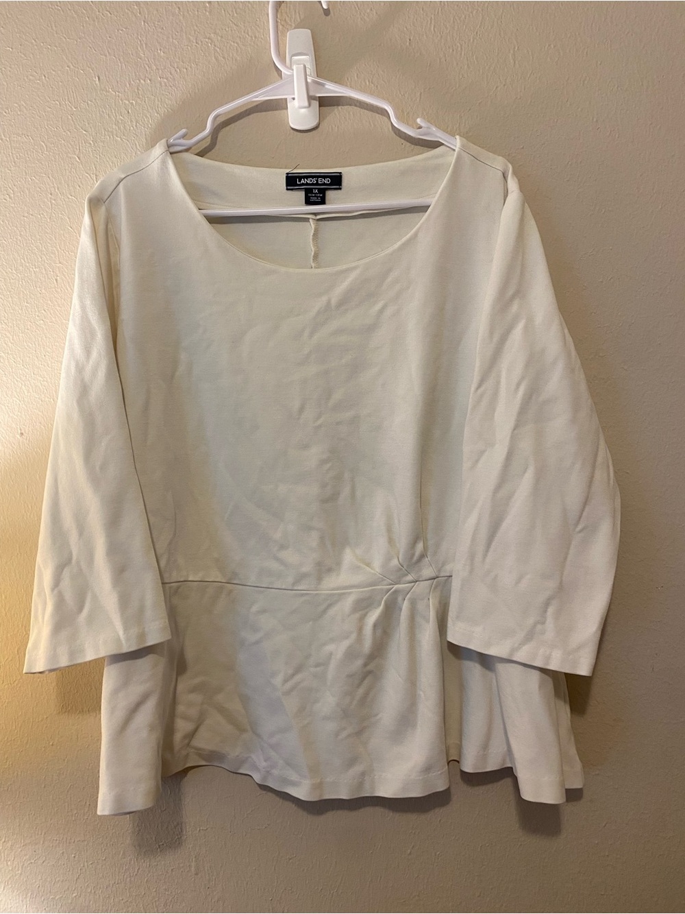 Women’s Land’s End Plus Sz3X 3/4 sleeved white peplum top
